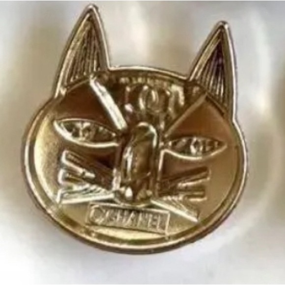 👀 EXTREMELY RARE CHANEL VINTAGE buttons!! GORGEOUS!! - Picture 4 of 4
